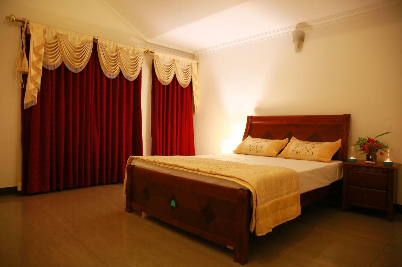 Villa Samaara14 Candolim Beach 500mts Exteriör bild